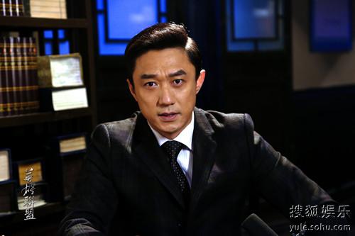 英雄联盟潘震的扮演者是王新