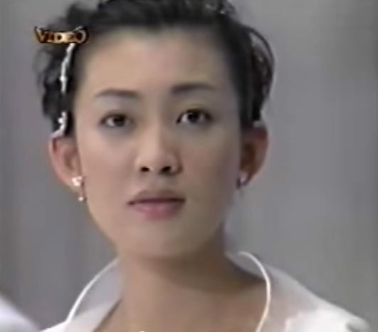 网路情人村上雨音