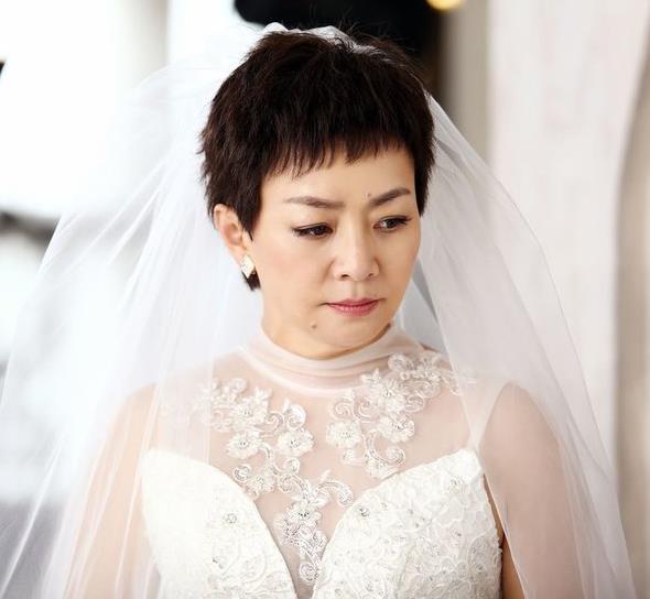 幸福请你等等我王彩虹