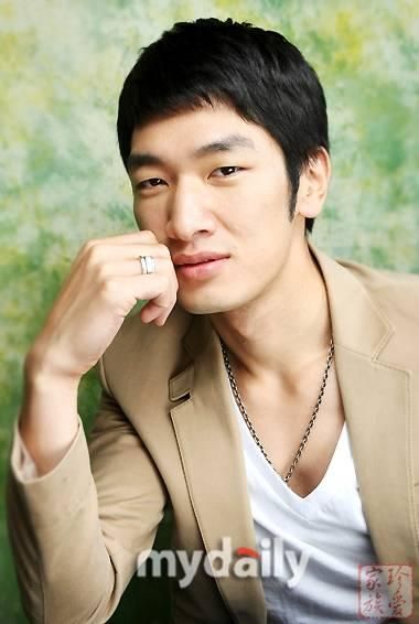 回旋木马姜宇燮