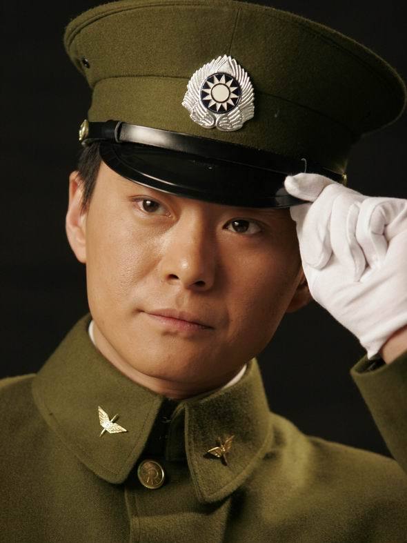 逐日英雄上官云天