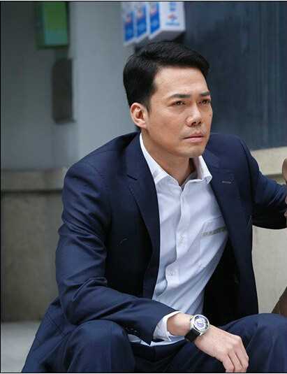 爸爸是条龙彭飞