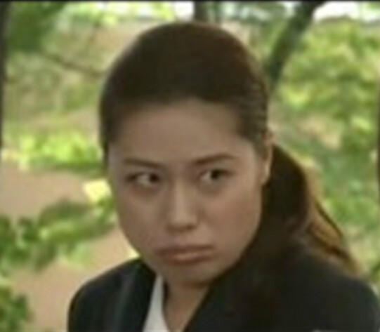 拐角的女人山岸惠理子