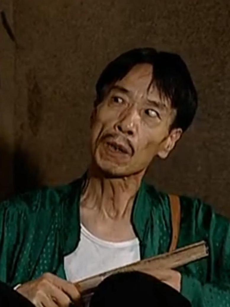 地下交通站贾贵