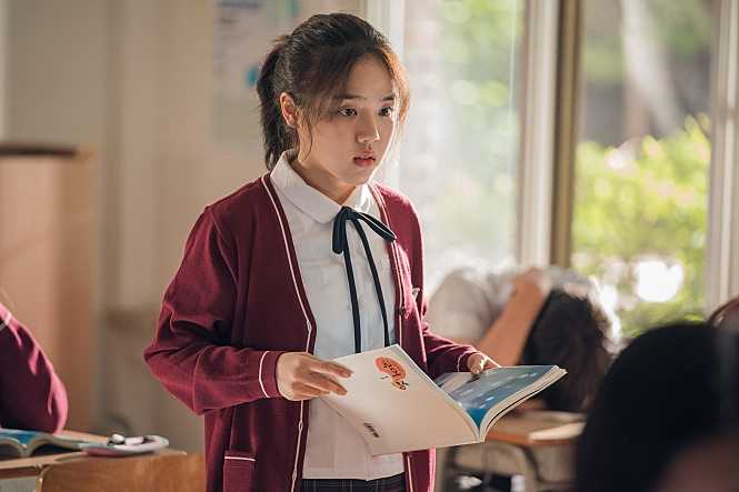 证人林智友的扮演者是金香奇