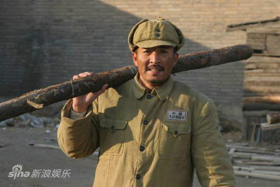 天安门老郭的扮演者是白琳