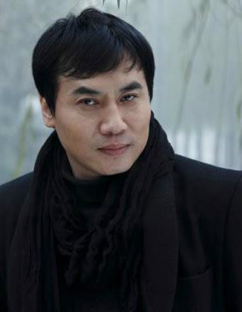 一生守护韩天明