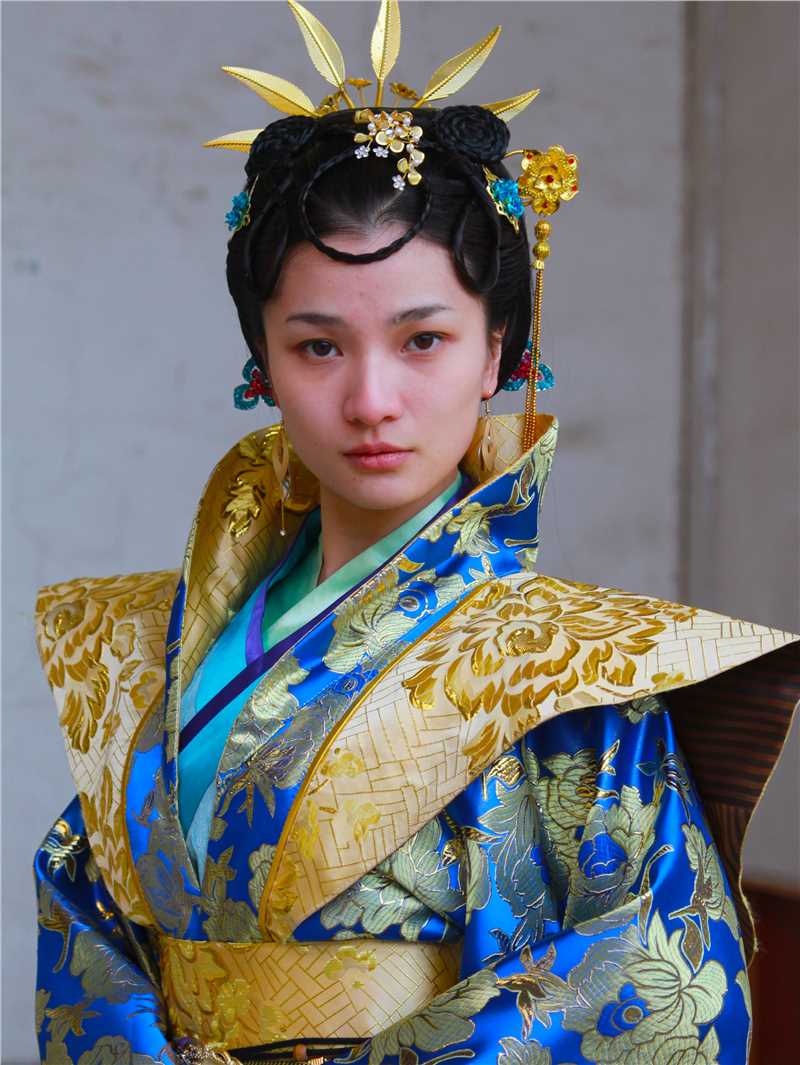 大明嫔妃郑贵妃的扮演者是王艺曈