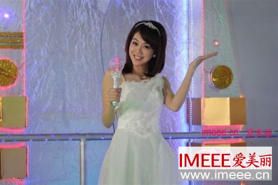 星际精灵蓝多多智慧女神