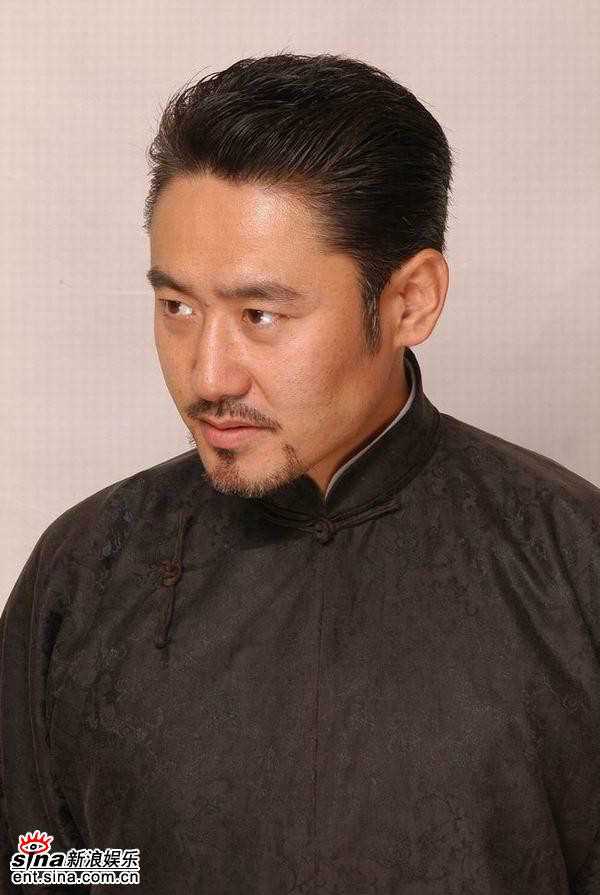 玉碎小野的扮演者是吴秀波