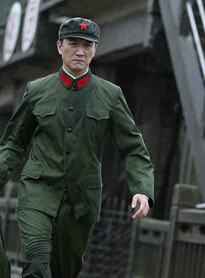 两个女人的战争牛成国的扮演者是任东霖