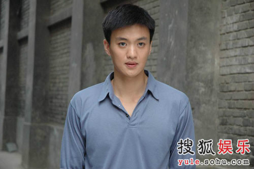 空巷子陈大明的扮演者是周一围