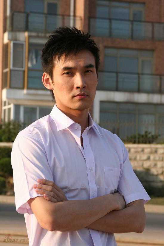 非亲父子刘成的扮演者是张铎