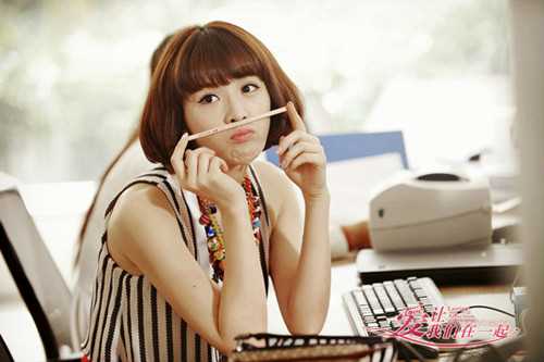 爱让我们在一起花菁菁的扮演者是罗漩