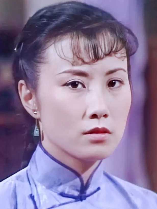 京华春梦贺燕秋