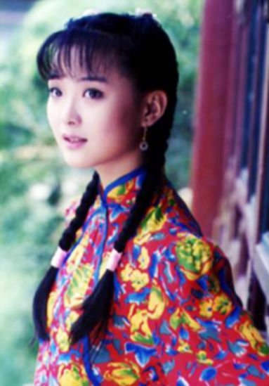 烟锁重楼曾靖萱