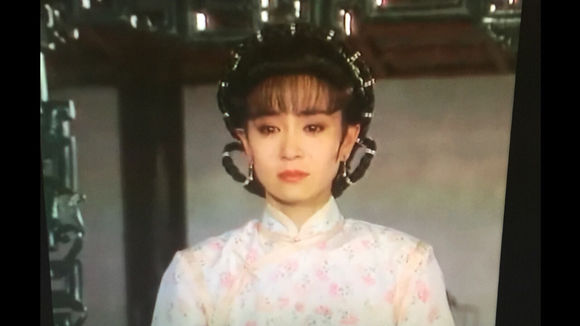 烟锁重楼夏梦寒