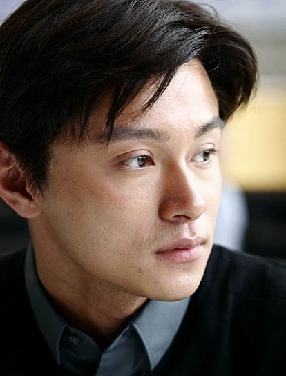 梅艳芳菲何耀文