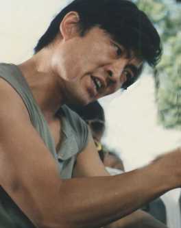 紫红色的皇冠詹亮亮