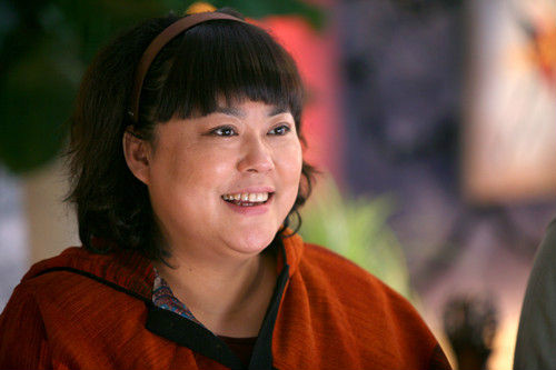 女人当官何小利