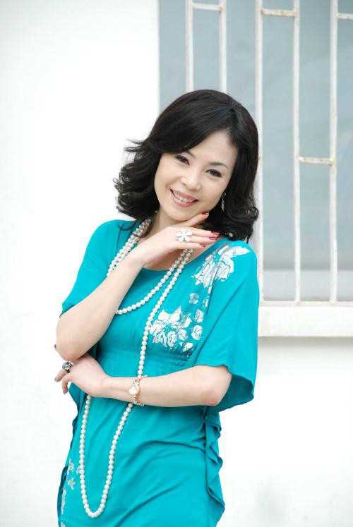 美妙的奇遇情缘黄丽凤