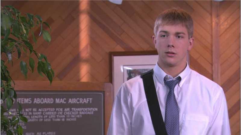 闪亮的日子亚伦·戴维斯