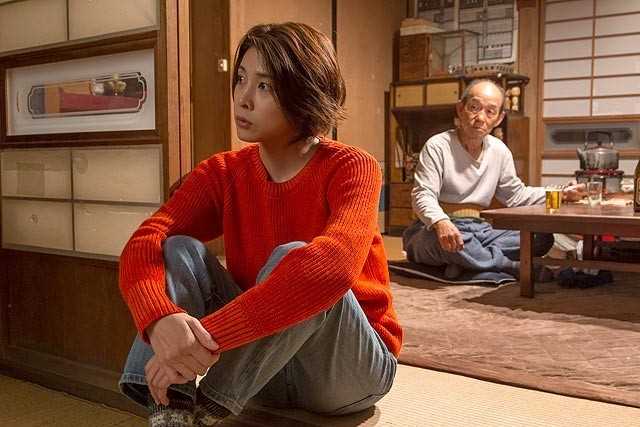 不可思议的海岸物语龙崎绿的扮演者是竹内结子