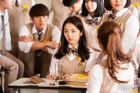 噩梦老师金瑟琪