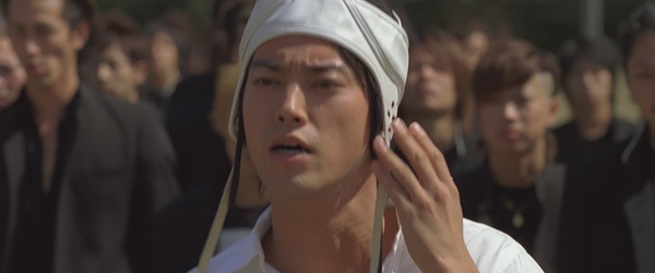 热血高校辰川时生的扮演者是桐谷健太