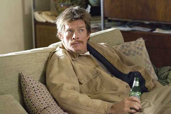 聪明人查克·怀瑟豪德