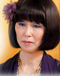 儿媳能使鬼推磨森福千代子(68岁)的扮演者是野际阳子