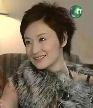 爱上小男人李西西