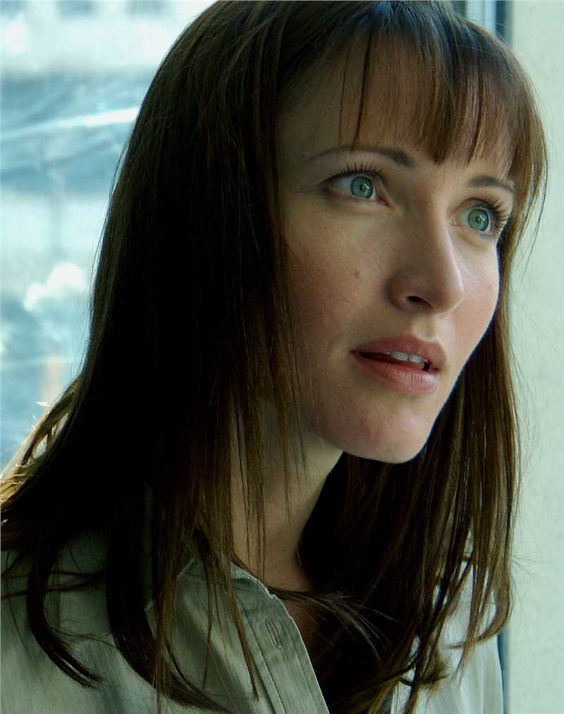 时间旅行者的妻子Annette DeTamble