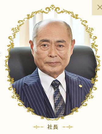 酒店礼宾员成泽锳一