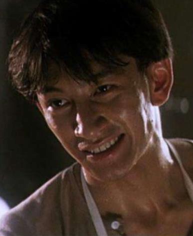 跛豪阿明的扮演者是吴启华