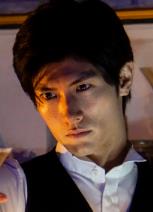 濒死之眼雨村慎介的扮演者是三浦春马