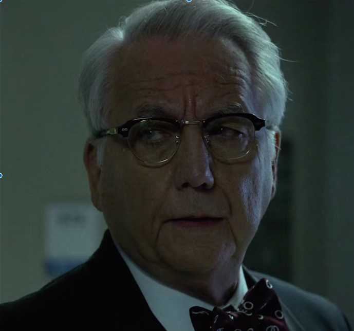 超胆侠第一季利兰·奥斯利