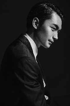 盗墓寻龙明年的扮演者是杨惊羽