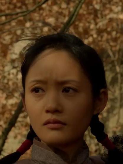 杜鹃花飞杜百灵