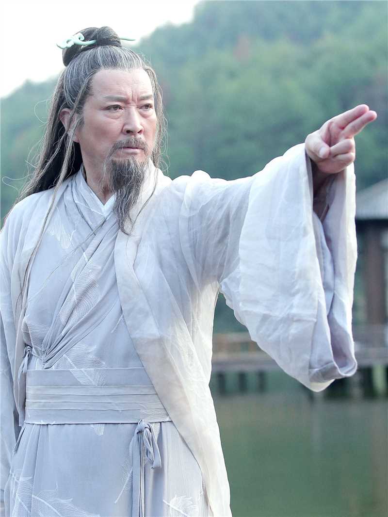 神农尺莫如的扮演者是温海波