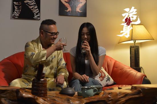 诡替身导演的扮演者是王伟