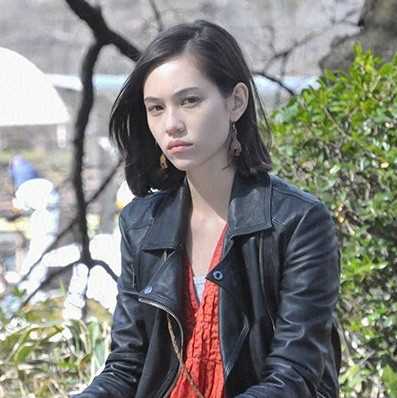 内心波折叶山雅子