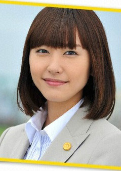 LEGAL HIGH 2黛 真知子的扮演者是新垣结衣