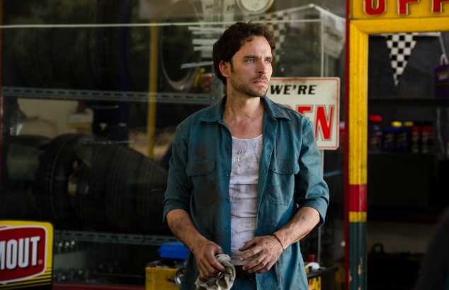 布里斯堡Luis的扮演者是马诺洛·卡尔多纳