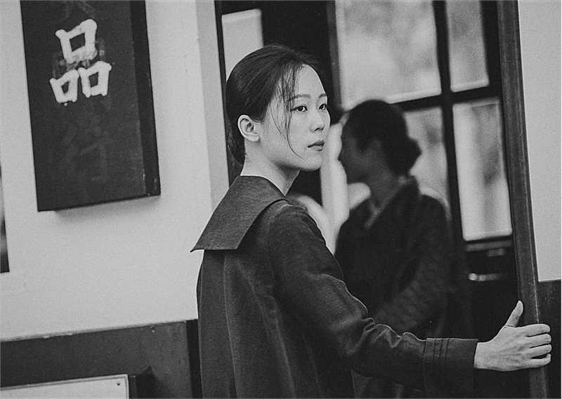 抗拒：柳宽顺的故事金香花