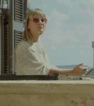 海岸情深Lea的扮演者是梅拉尼·罗兰