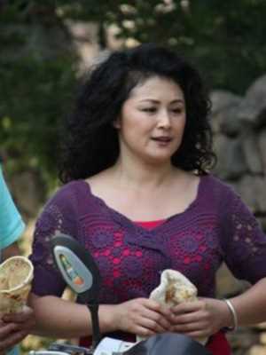 火红的日子王鲜花