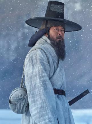 南汉山城金尚宪的扮演者是金伦奭