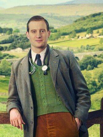 万物既伟大又渺小第一季吉米·哈利（James Herriot）