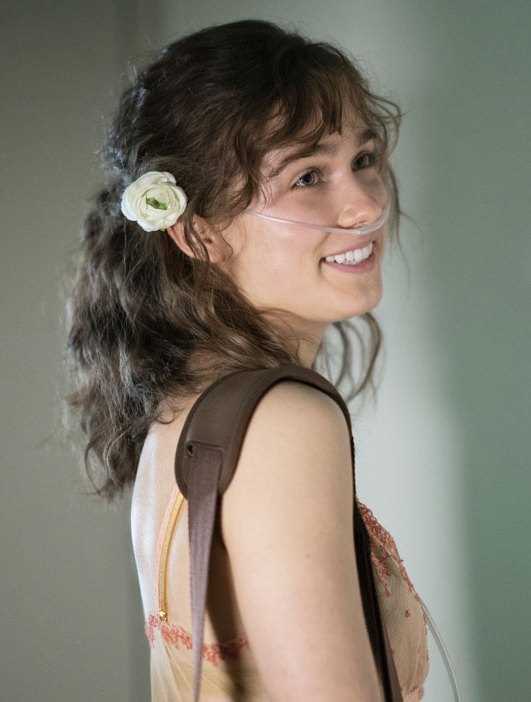 五尺天涯史黛拉的扮演者是海莉·路·理查森